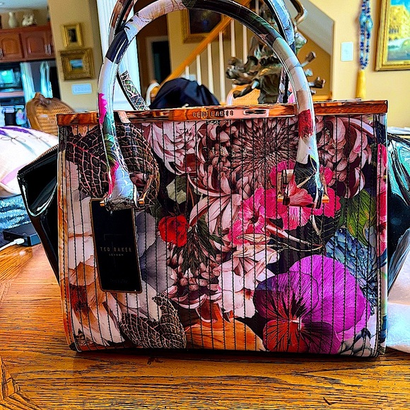 Ted Baker London Handbags - NWT StunningTED BAKER London Floral&BlackVerne Handbag.GORGEOUS.BeautyToDressing